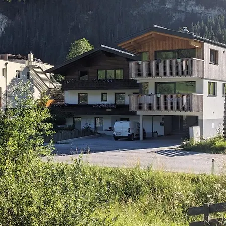 Апартаменты Haus Amber *